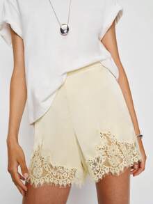 Women Satin Lace Shorts Silk Boxers Shorts Y2k Lace Trim Micro Shorts Cute Knickers Low Rise Mini Pajama Shorts Lounge Slip Sleep Shorts Pj Bottoms Casual Streetwear Outwear - 香檳色 - 查看 2