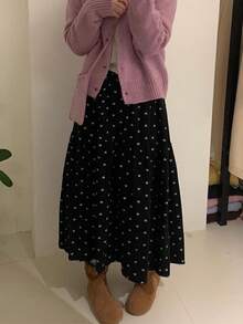 法式甜心波点印花褶裥羊毛半身裙，高腰显瘦设计，秋冬季保暖舒适。