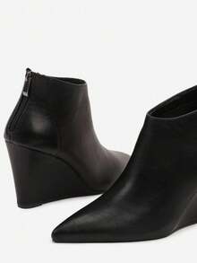 Minimalist Pointed Toe Wedge Ankle Boots - Black - View 6