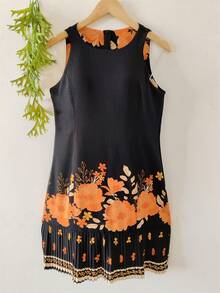Plain  Dress With Fake - Flower Black - View 1
