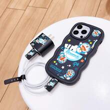 Doraemon Estuche de teléfono y set de cable de datos con diseño de dibujos animados de Doraemon con licencia auténtica, compatible con iPhone 17, 16, 15, 14, 13, 12, 11 y varios modelos