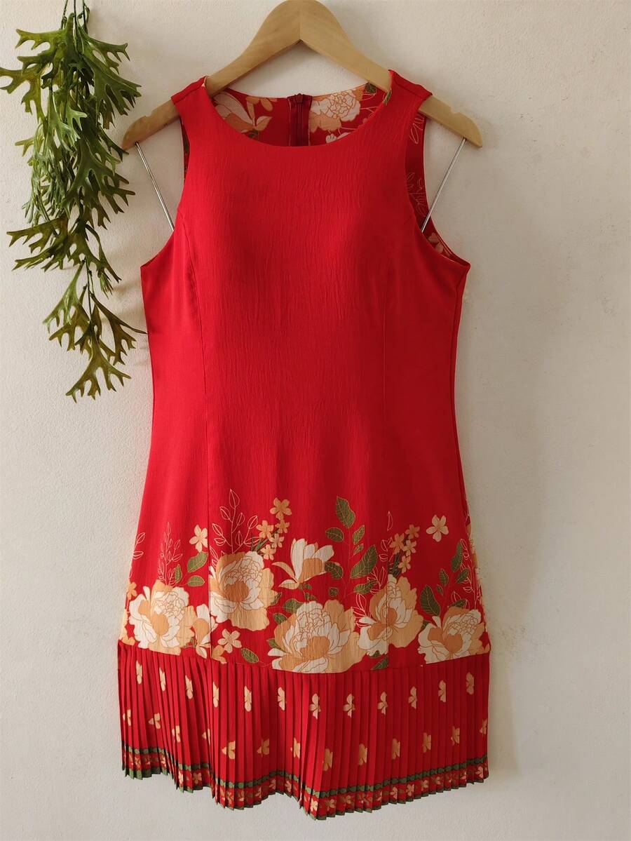 Plain Dress With Fake - Flower Red - View 1