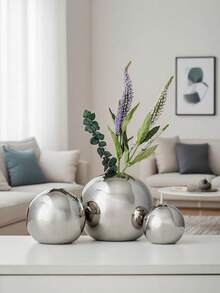 1PC Ceramic Vase With Geometric Stripes Of Gold And Silver Plating, Room Decoration, Home Decoration, Kitchen Decoration, Wedding Decoration, Table Decoration, Ornaments, Office Decoration, Garden Decoration, Outdoor Decoration.