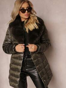 Quilted Jacket With Belt And Fur Collar - Green - View 4