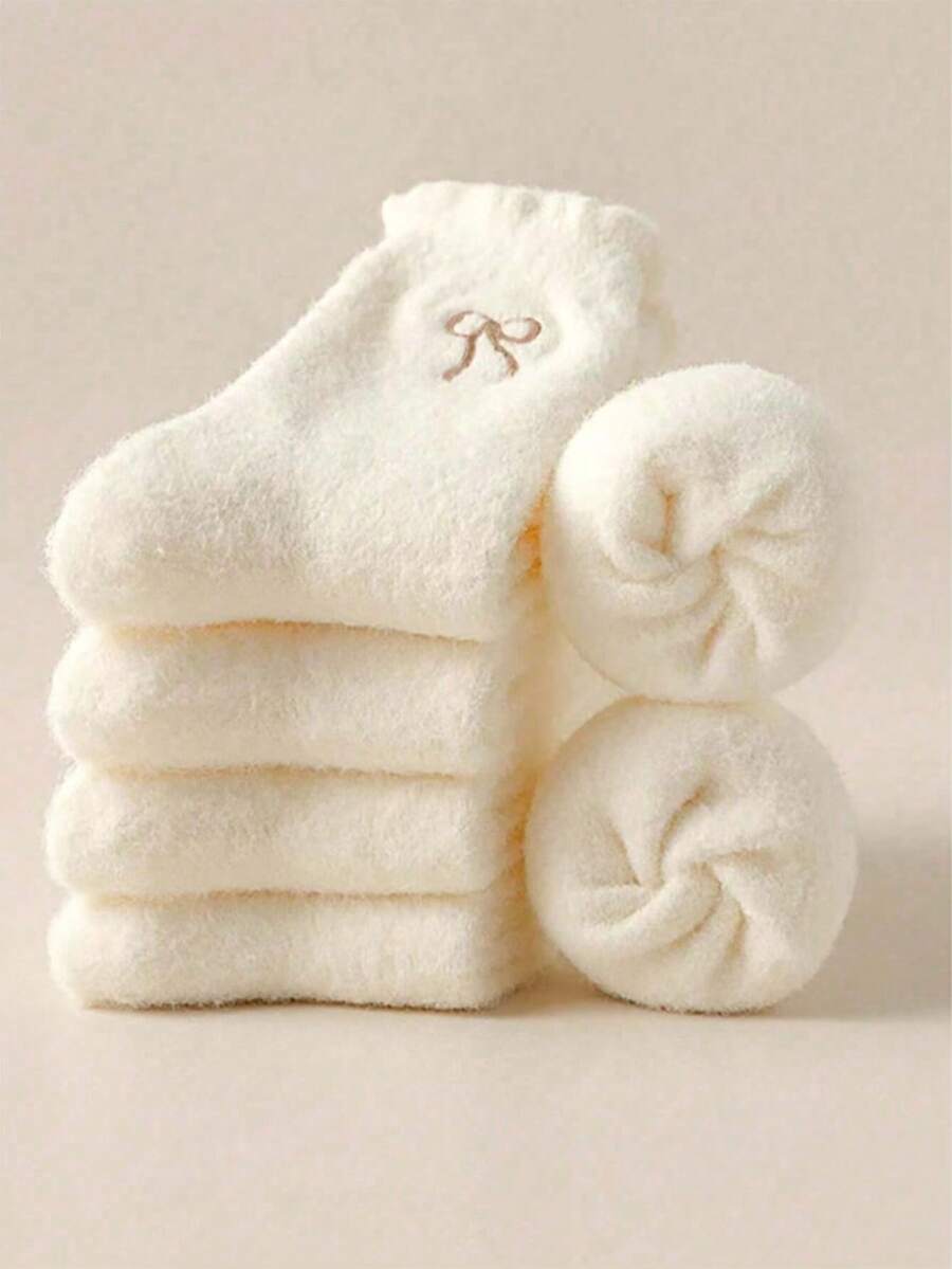 2/3 paires de chaussettes mi-mollet en peluche pour femmes avec motif mignon de nœud et de cœur. Épaisses, douces, moelleuses, chaudes et confortables. Couleurs aléatoires - Multicolore - Voir 1