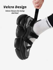 CAMEL CROWN 女士休闲鞋，夏季运动玛丽珍凉鞋，透气舒适软底女鞋，增高休闲百搭沙滩鞋。 - 黑灰 - 查看 4