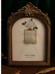 1pc European Vintage Resin Photo Frame - Elegant Home Decor Pendant - Luxurious Embossed Hanging Ornament - Ideal For Literary And Light-Themed Interiors - Home Accessories