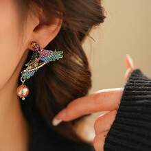 Creative And Fashionable Imitation Pearl Parrot Bird Wings, Cute Animal Necklace, Light Luxury, Niche Elegance, Retro High-End Design Sense, Earrings, Daily Leisure Commuting Accessories, Suitable For Banquets, Parties, Birthdays And Holiday Gifts For Girlfriends And Girlfriends - 項鍊-彩色(環保) - 查看 3
