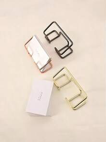 Hollow Business Card Holder Creative Product Storage Box, Office Display, Ideal Gift, Multiple Colors Available, Essential For Business Office, High-End Line Design Business Card Display Stand, 3 Fashionable Colors To Choose From, Simple Desktop Standing Business Card Stand, Card Display Base, Photo Photo Card Display Stand