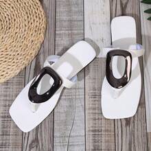 女士新款方头漆皮人字拖，时尚百搭休闲平底凉鞋，塑料搭扣，夏季必备，黑色亮面 - 白色 - 查看 8