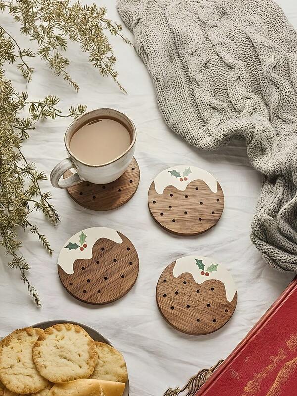 2/6/12 piezas Posavasos de madera con diseño de pudín navideño, copos de nieve y renos - Decoración de mesa festiva perfecta para el hogar, la oficina, la cafetería o la sala de té, decoración de mesa navideña | Decoración de mesa festiva | Posavasos de madera, decoraciones navideñas, posavasos navideños, juego de posavasos, juego de posavasos de pudín navideño, soporte de jarrón de mesa, posavasos para bebidas, posavasos para tazas, posavasos debajo de las tazas