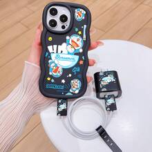 Doraemon Estuche de teléfono y set de cable de datos con diseño de dibujos animados de Doraemon con licencia auténtica, compatible con iPhone 17, 16, 15, 14, 13, 12, 11 y varios modelos