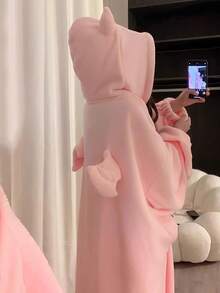 1 件恶魔连帽可穿戴毛毯 - 法兰绒超大号猫耳睡袍，长袖舒适睡衣和家居服，温暖的长款情侣冬季午睡毯，可机洗，四季皆宜，适合居家或户外，睡衣，休闲外套，俏皮设计，耐用休闲服