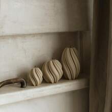 Vela de columna giratoria de geometría - Vela grande y hermosa hecha a mano de cera de soja con giro, estética elegante de burbujas, regalo para el hogar, decoración de estantería de la habitación, concepto de vela en espiral