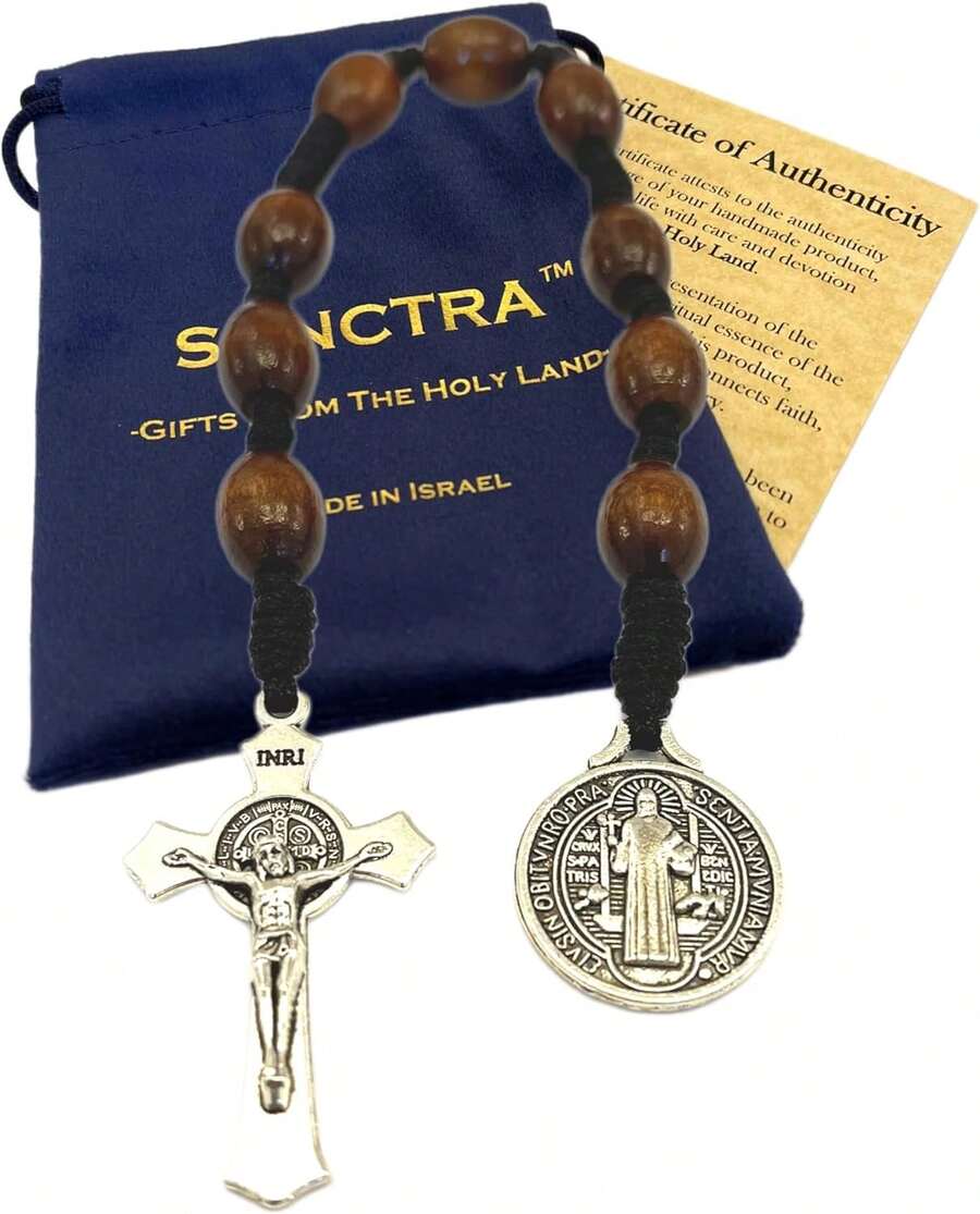 Rosario de Bolsillo, Hecho a Mano y Bendecido en la Tierra Santa, Cuentas de Oración con Medalla de y Cruz/Crucifijo, Bolsa para Regalo y Certificado de Autenticidad - San Benito, 9 abalorio, madera café oscuro, cadena de coronilla - Ver 1
