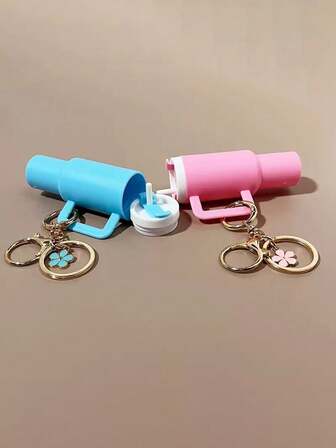 Cute Bubble Tea Cup Keychain Pendant, Fan Gift Accessory, Sweet Multicolor Keychain, Small Flowers, Pendant, DIY Jewelry, Bag Pendant, Car Accessories, Cute Gothic Y2K Style. Bubble Tea Shaped Keychain Can Hold Lipstick, Cute For Backpack, Handbag, Wallet, Earphones, Phone, Car Keys Decoration Pendant, Cute Keychain Pendant, Car Accessories, Bag Pendant, Gothic School, Y2K Style Decor.