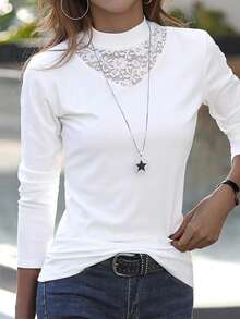 2025秋冬大码妈妈装高领蕾丝拼接保暖打底衫，长袖，时尚休闲白色 - 白色 - 查看 5