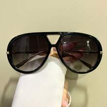 Minimalist Fashion Double-Bridge Frog Glasses, Metal Temples And PC Lenses, Unisex Casual Glasses. - 漸變棕 - 查看 10