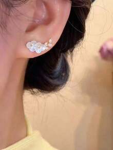 1 Pair Of Shell And Camellia Vintage Luxury Earrings, Elegant And Versatile, Perfect For Daily Wear To Show Off Your Style - 白色 - 查看 2