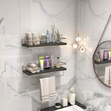 Estantes flotantes - Juego de 2 estantes colgantes para montar en la pared con toallero dorado, estantes decorativos para el baño, la cocina, el salón y el dormitorio - Negro + Oro - Ver 4