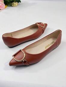 أحذية نسائية بتصميم مشبك وأصبع قدم مدبب، قاعدة مريحة ومتينة، تصميم سهل الارتداء، مناسبة لجميع الفصول، ضرورية للارتداء اليومي