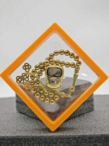 豪华金属念珠套装 | 3 种颜色可选：金色/银色/玛瑙黑，6 毫米 33 颗金属纹理穆斯林念珠 + 带重置按钮的电子计数器，11x11x2cm 精美浮动礼盒，结合信仰计数和奢华装饰，非常适合日常祈祷、节日礼物（释放仪式感和虔诚感，浮动礼盒展现优雅品质） - 彩色 - 查看 9