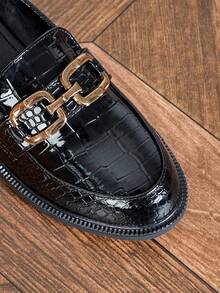 Halloween Plateau-Loafer Damen Schwarz Lackleder - Slip-On Arbeits-/Büroschuhe mit goldenem Schnallenverschluss, Herbst 2026