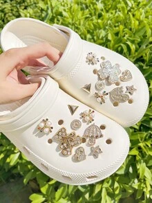 16pcs Gold Four-Leaf Clover & Bear Shoe Decorations, Fashion DIY Shoe Accessories Suitable For Perforated Sandals & Slippers, Great As Holiday Gifts