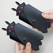 Gothic Mothman Keychain - Black Synthetic Leather Keychain With Red-Eyed Monster Design, Sporty Style Suitable For Outings, Parties, And Halloween Events, Party Accessory |   Stimulating Keychain |   Durable Key Holder, Valentine's Day Gift, Halloween Accessories |   Stimulating Keychain |   Durable Key Holder Rack, Halloween Decoration