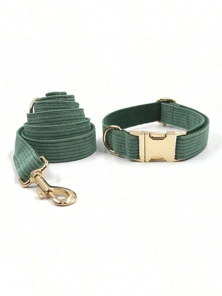 2pcs/Set Christmas Green Corduroy Zinc Alloy Buckle Collar + Leash Suit, Suitable For Large, Medium And Small Pet Collars, Soft And Comfortable, Durable Zinc Alloy Buckle, Gold-Plated, More Sturdy Than Plastic Buckle, Easy To Tighten And Quick Release, Suitable For Christmas, New Year, Holiday, Birthday Gifts (Due To Fabric Batch Differences, Slight Color Difference, Random Delivery) - Green - View 1
