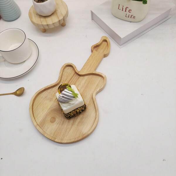 1 pieza Plato de madera con forma de guitarra para Navidad y festivales musicales: ideal para bistec, frutas, aperitivos