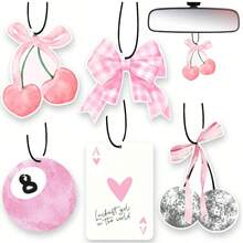 5个可爱粉色蝴蝶结樱桃造型车载香氛挂件，可悬挂于车内，营造清新香氛氛围，适合女性和青少年，可作后视镜/车内装饰，亦可作车内配件或出风口夹式香氛，是圣诞节/情人节的理想礼物，香味可持续30天。 - 彩色 - 查看 12