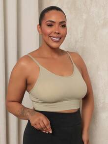 Plus Size Fitness Cropped Gym Top With Removable Pads And Adjustable Thin Straps - Mint Green - View 2