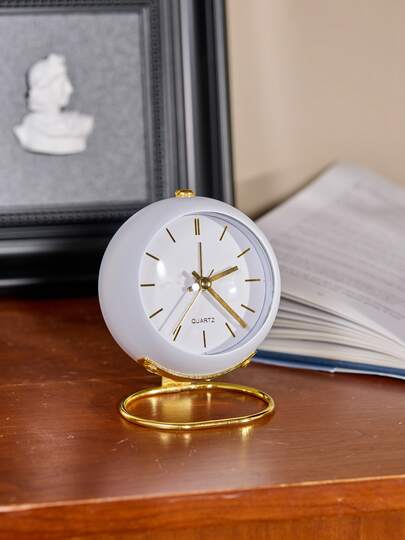 Cirelle 1 Peça Relógio de Mesa Quartzo Metálico Criativo Nórdico, Relógio Despertador Minimalista, Novo Relógio Ponteiro de Luz Noturna Silencioso de Mesa Lateral de Estudante (Sem Bateria) Decoração Rama, Decoração para Casa, Decoração de Quarto, Presentes de Aniversário e Formatura, Relógio Digital de Decoração de Quarto, Decoração de Dormitório, De Volta às Aulas, Decoração Escolar, Surpresa Escolar