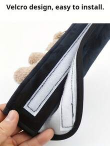 وسادة حماية حزام أمان السيارة بشكل دب تيدي لطيف - غطاء واقي من القماش الناعم، إكسسوار داخلي للسيارة، مصنوع من مادة البوليستر الناعمة، بنمط دب تيدي ثنائي اللون مزين بزهور، مناسب لجميع المواسم، يحمي الرقبة من الاحتكاك، مثالي كهدية لعيد الميلاد وعيد الشكر وعيد الهالوين - متعدد الألوان - مشاهدة 11