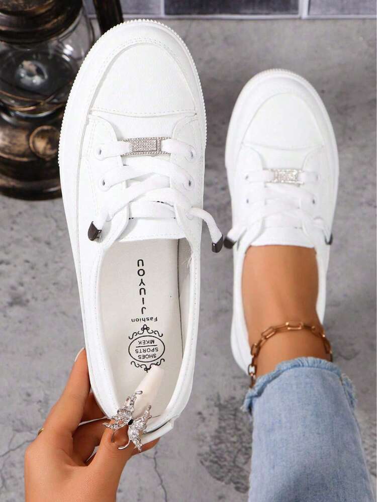 These Classic, Versatile Women's Round-Toe Slip-On Shoes Are Casual, Lace-Up, And Have A Soft, Flat Sole For Outdoor Sports. Their Clean Upper And Sleek Lines Create A Clean, Elegant Look. Perfect For Spring, Summer, Autumn, And Winter, For Everyday Outings, School, Vacations, And Street Style. - 白色 - 查看 6