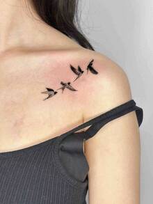 1pc Washable, Waterproof, Sweat-Proof, Non-Reflective Temporary Tattoo Sticker, Swallow Flying Design, Suitable For Daily Use On Collarbone Or Arm, Lasts 1-3 Days,Sketch Style - 黑色 - 查看 3