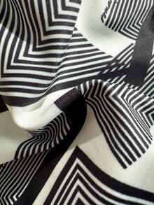 Women's Geometric Print Halter Bikini Two-Pieces Set, Sexy And Casual Backless Swimsuit, Featuring Tie Design And 3D Floral Decorations, Perfect For Beach Vacations, Pool Parties, And Summer Outings.