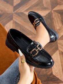 Halloween Plateau-Loafer Damen Schwarz Lackleder - Slip-On Arbeits-/Büroschuhe mit goldenem Schnallenverschluss, Herbst 2026