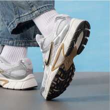Giày thể thao nam Nike V5 RNR HJ5228-102 - HJ5228-102 - Xem 9