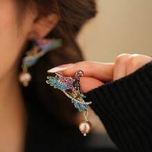Creative And Fashionable Imitation Pearl Parrot Bird Wings, Cute Animal Necklace, Light Luxury, Niche Elegance, Retro High-End Design Sense, Earrings, Daily Leisure Commuting Accessories, Suitable For Banquets, Parties, Birthdays And Holiday Gifts For Girlfriends And Girlfriends - 項鍊-彩色(環保) - 查看 7