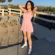 - Vestido de tenis para mujer 2025 con pantalones cortos integrados y brasier, vestido deportivo con bolsillos, para entrenamiento de, casual, para verano, vestido - Rosado + M - Ver 6