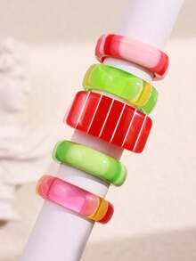 5pcs/Set Red & Green Striped Jelly Rings, Christmas Color Dopamine Ring Set, Everyday & Holiday Stacking Jewelry For Women, Autumn/Winter