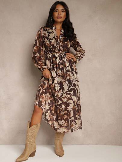 Vestido evasê com cinto e fio metálico