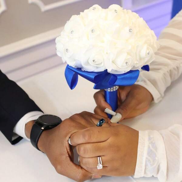 1-częściowy bukiet ślubny, kryształowy diamentowy bukiet ślubny z jedwabną różą, bukiet ślubny dla druhen, bukiet ślubny z różami, na wesele w kościele (beżowy)