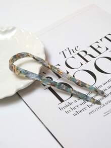 1个优雅复古U型发夹：采用醋酸纤维材质，适合14岁及以上人群，是完美的情人节礼物，也可作梳子、发饰、头部饰品或女士发饰。 - 多色F - 查看 17