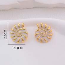 1 par de pendientes florales dorados de acero inoxidable chapado elegantes y de moda