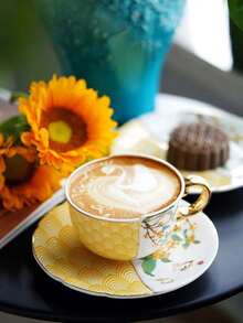 1 set de tasses et soucoupes en céramique avec motif grue et osmanthe, ensemble de tasses à lait/café asymétriques avec bordure dorée de luxe, convient pour la maison, le restaurant, le café, la pâtisserie, les cadeaux, les fêtes