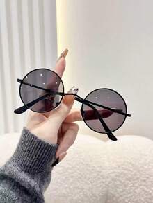 1 件复古时尚椭圆形小框男女通用太阳镜，赏心悦目 - 彩色 - 查看 2