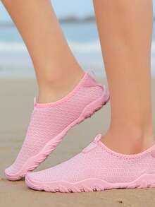 透氣速乾無男女之分的時尚戶外全配水鞋、游泳鞋、水中赤足鞋